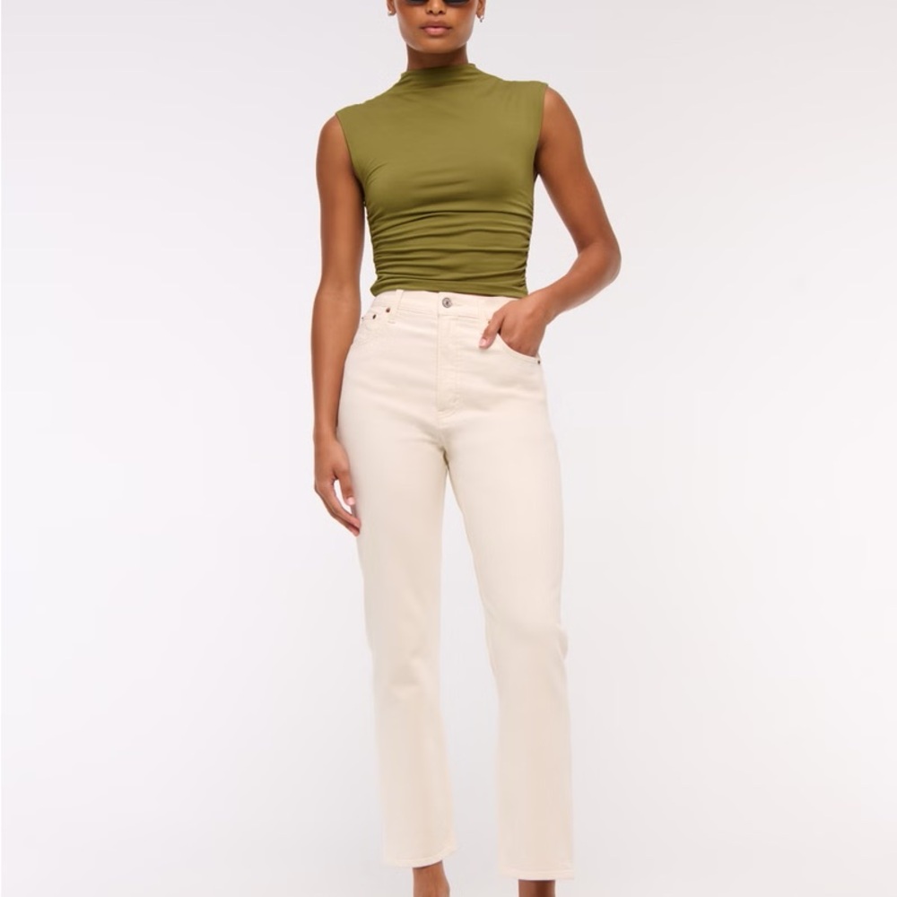 Curve Love Ultra High Rise Ankle Straight Jean